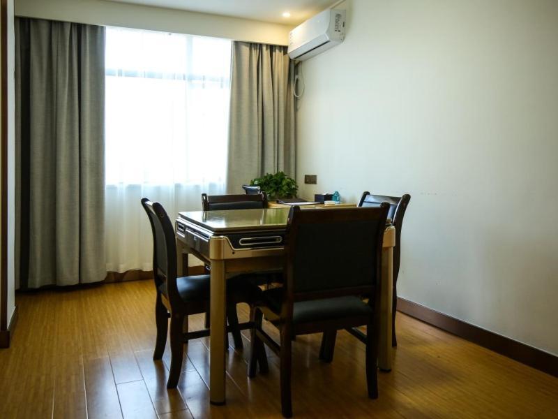 Greentree Inn Yiyang City Anhua County Anhua Grand Theatre Express Hotel Dış mekan fotoğraf