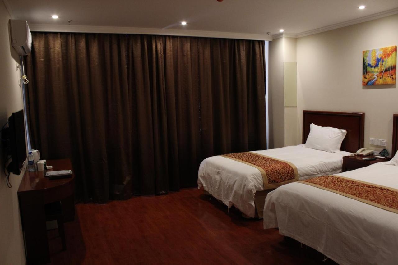 Greentree Inn Yiyang City Anhua County Anhua Grand Theatre Express Hotel Dış mekan fotoğraf